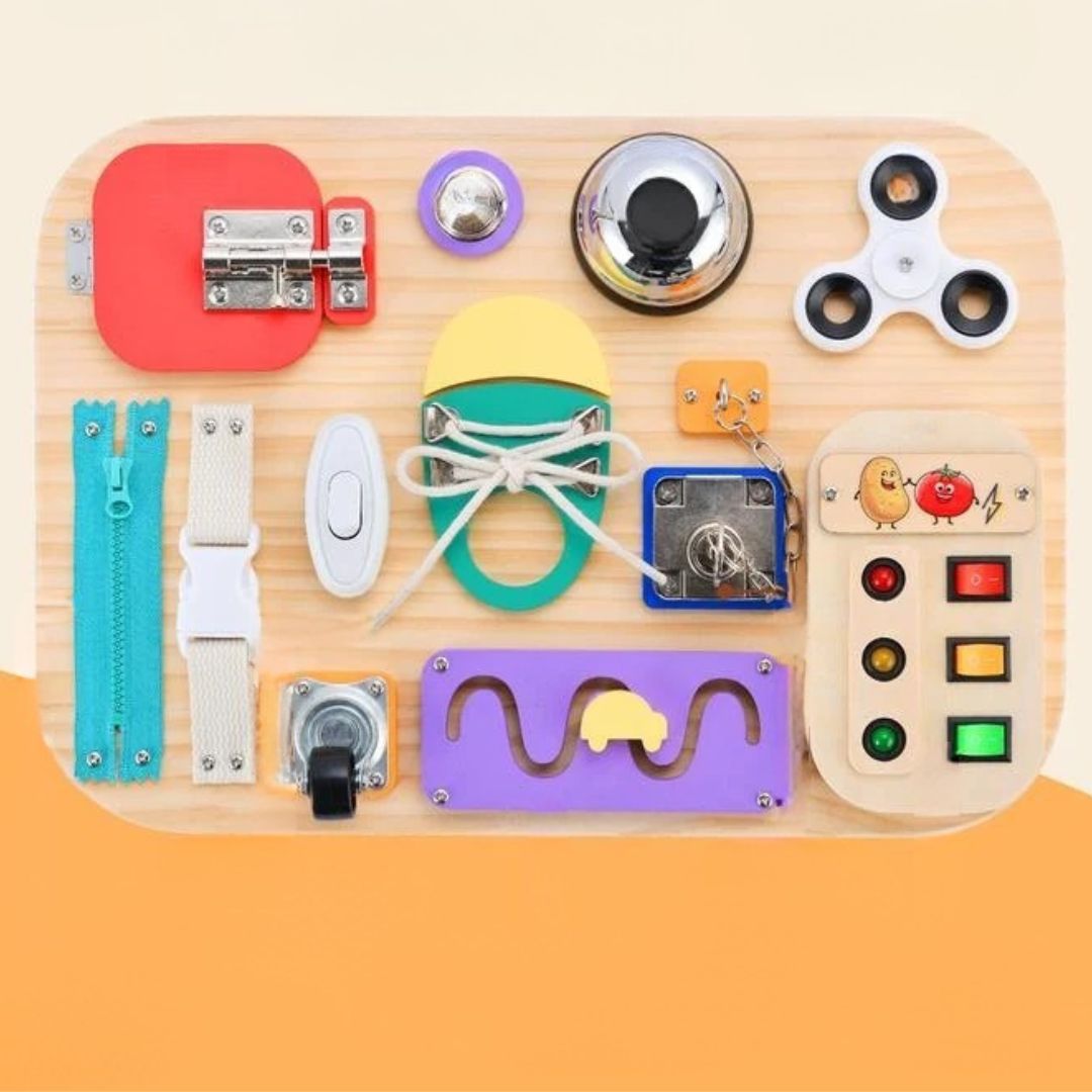 BusyBuddy - Montessori Wooden Activity Board