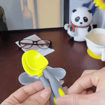 EasyScoop - Curved Baby Training Spoon