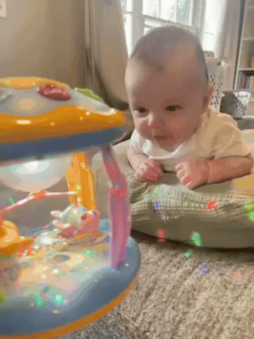 TummyGlow - Interactive Tummy Time Projector